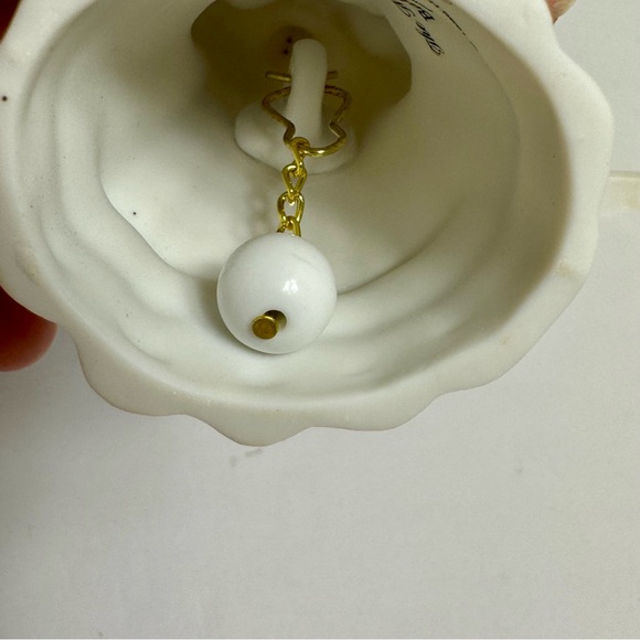 1996 Magi Bells - Balthasar (Frankincense)
1996 HALLMARK PREMIUM ORNAMENT - Picture 9 of 12